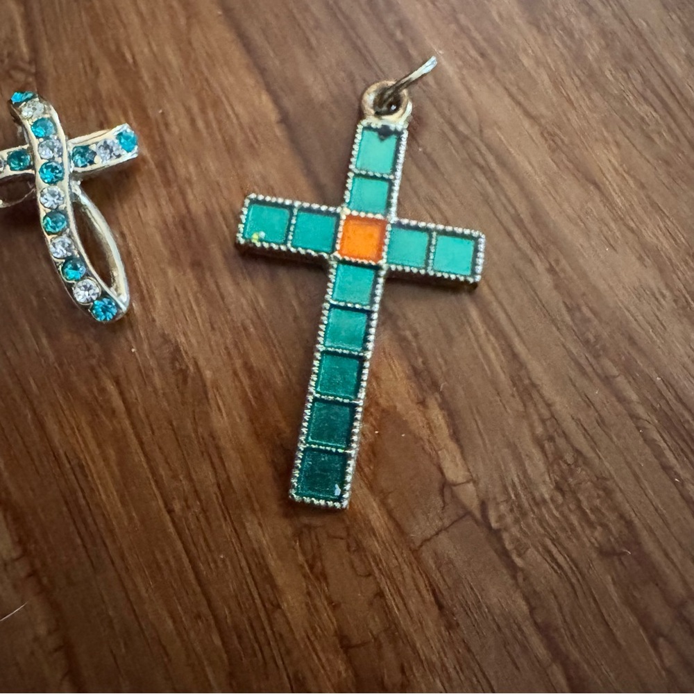 Vintage Cross SET Gold Silver Metal Turquoise Blue Christian Pendant Necklace - Picture 4 of 8